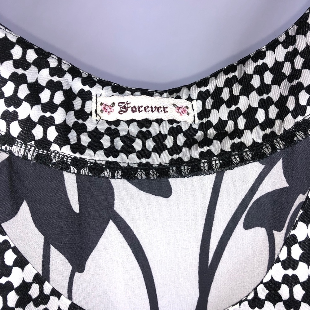 NWOT FOREVER BACK TIE PATTERNED BLOUSE! NEW! - Picture 6 of 8